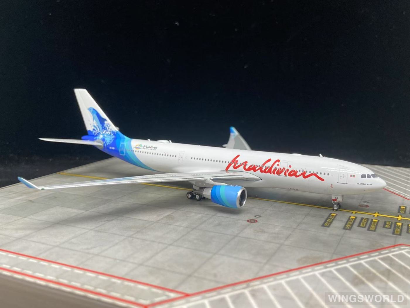 Phoenix 1:400 PH11984 Maldivian 马尔代夫航空 Airbus A330-200 8Q-IAB