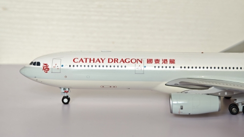 1/400 jc wings A330-300 港龍航空 現貨JC Wings 1:400 港龍航空A330-300 B-HYF 25週年飛機模型