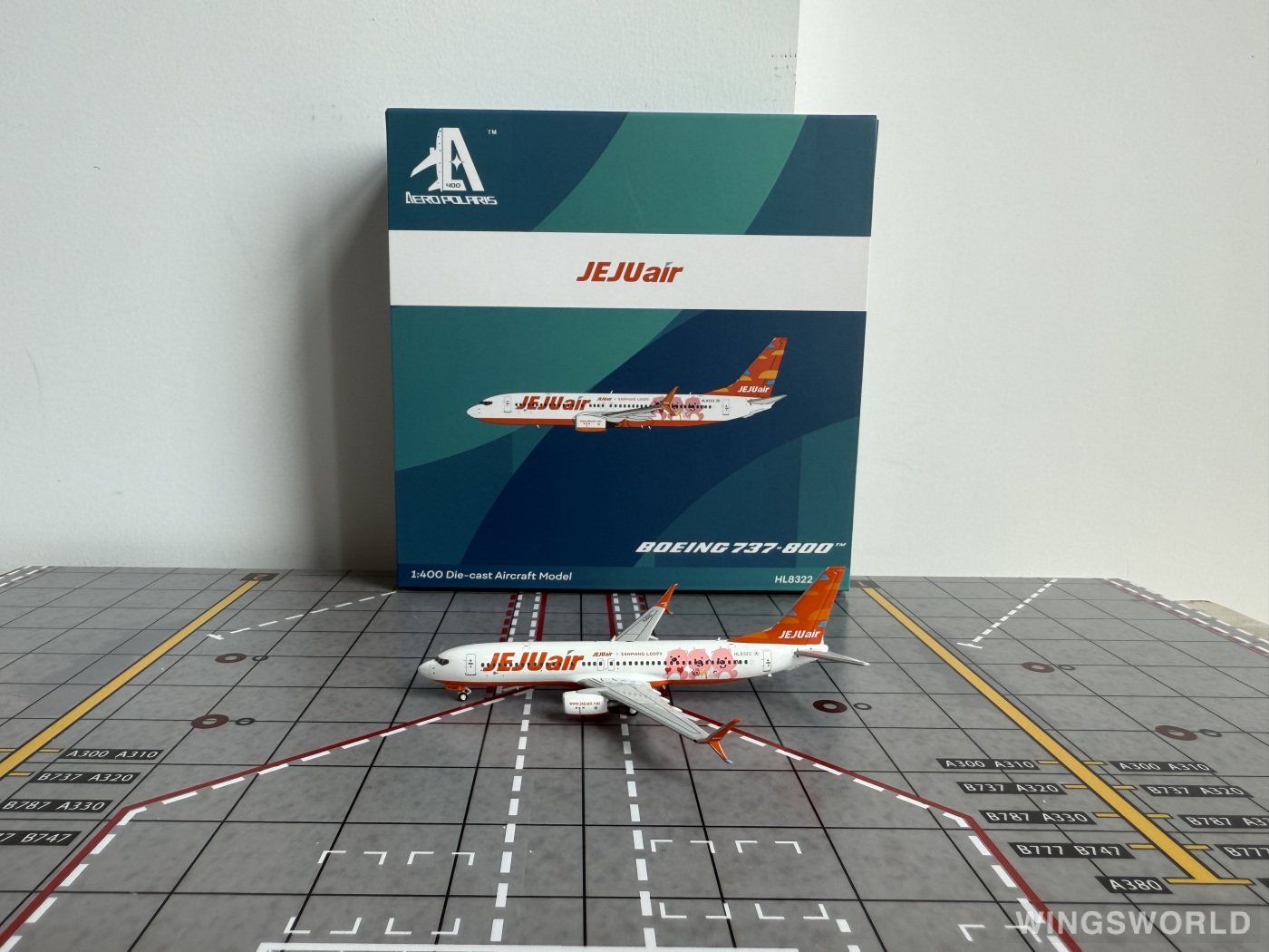 AeroPolaris 1:400 HA7380018 Jeju Air 济州航空 Boeing 737-800 HL8322