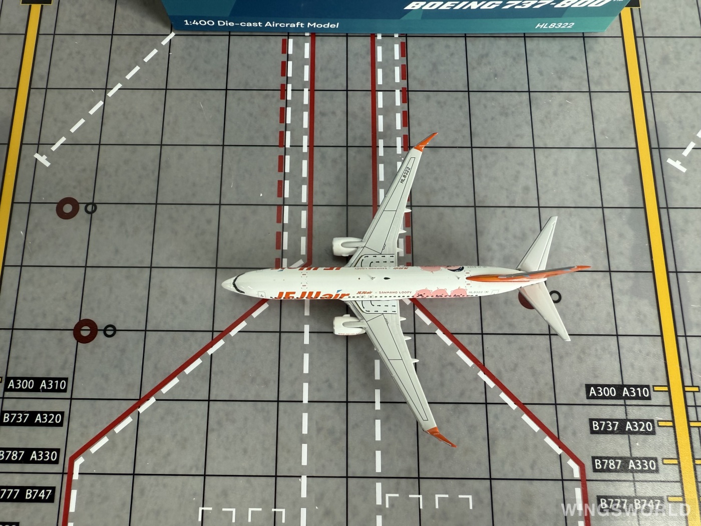 AeroPolaris 1:400 HA7380018 Jeju Air 济州航空 Boeing 737-800 HL8322