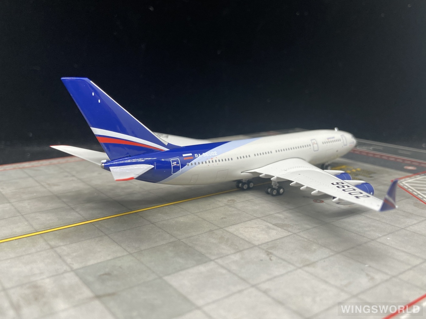 Phoenix 1:400 PH11966 Aeroflot 俄罗斯航空 Ilyushin Il-96 RA-96002