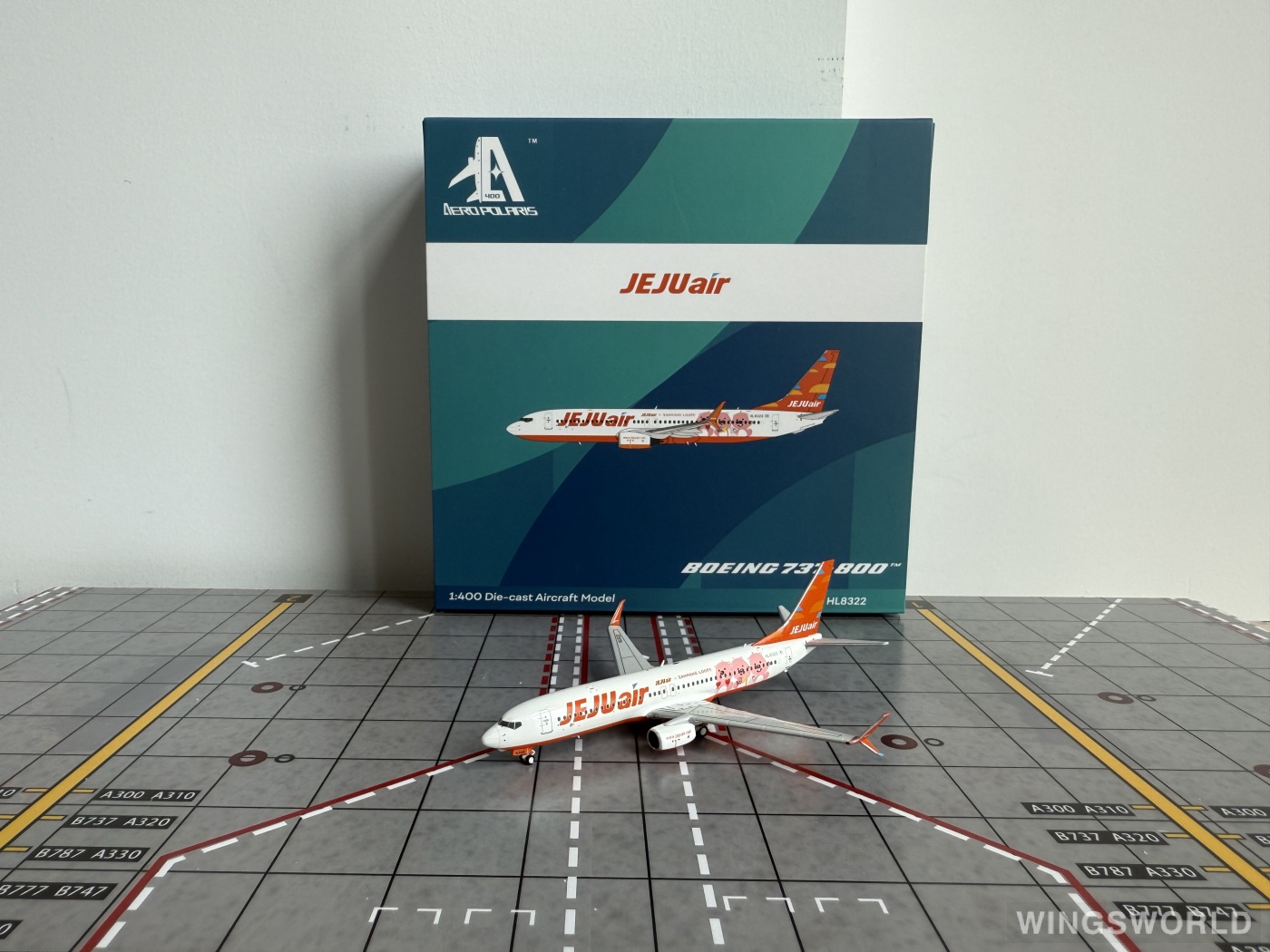 AeroPolaris 1:400 HA7380018 Jeju Air 济州航空 Boeing 737-800 HL8322