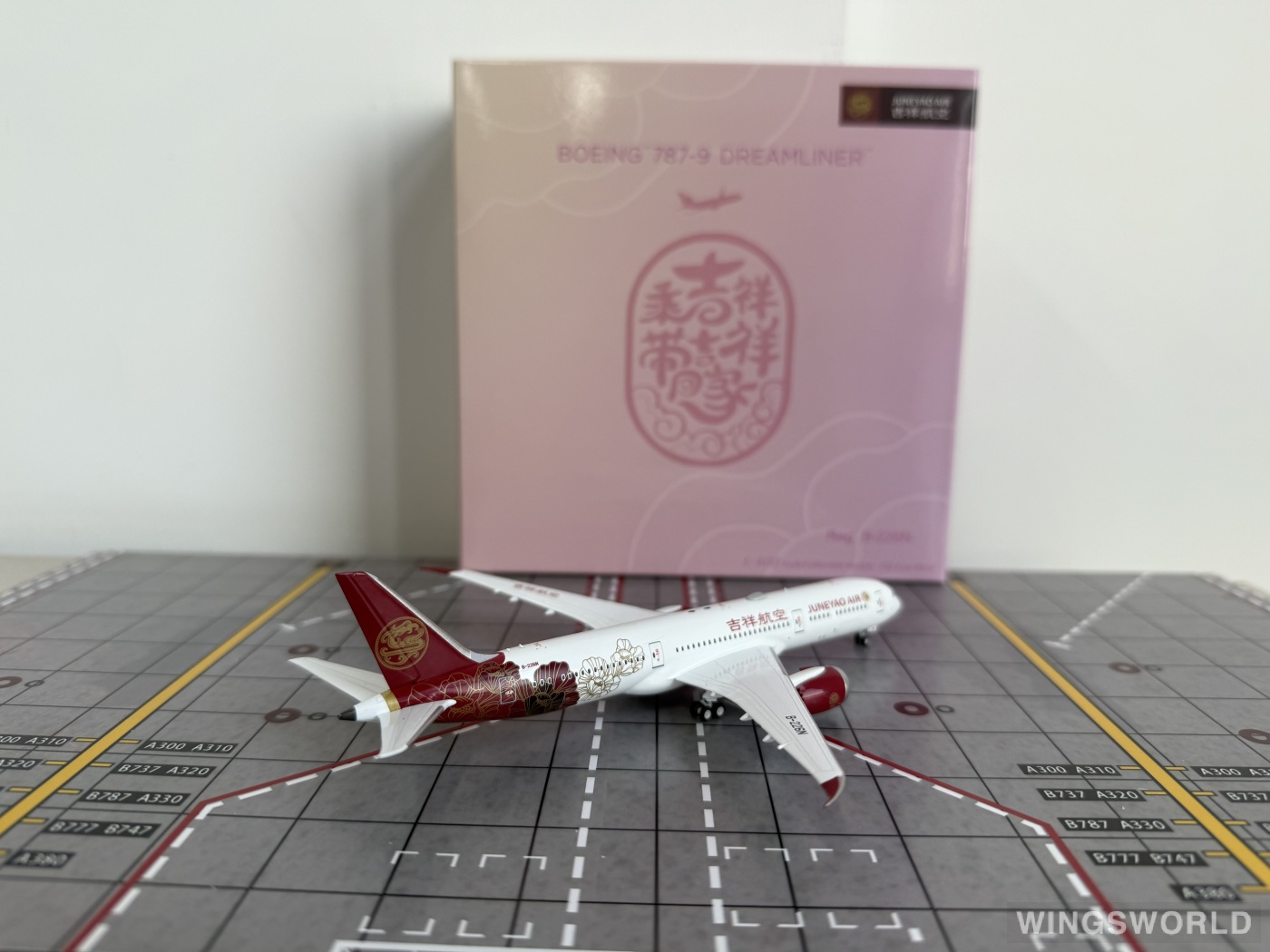 NGmodels 1:400 NG55152 Juneyao Airlines 吉祥航空 Boeing 787-9 B-226N