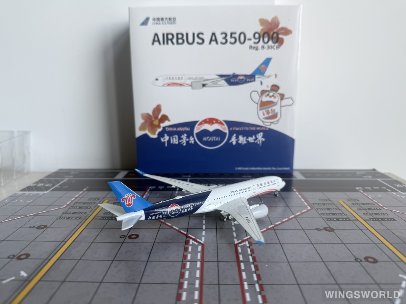 NGmodels 1:400 NG39068 China Southern 中国南方航空 Airbus A350-900 B-30CE