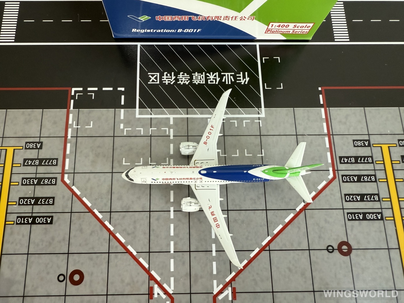 Phoenix 1:400 PH11993 COMAC 中国商飞 Comac C919 B-001F