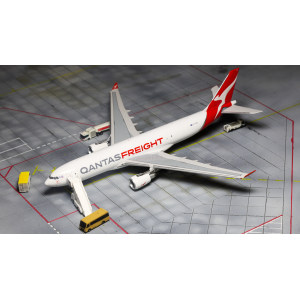 Qantas 澳洲航空 Airbus A330-200 VH-EBE  NG61091 NGmodels 1:400