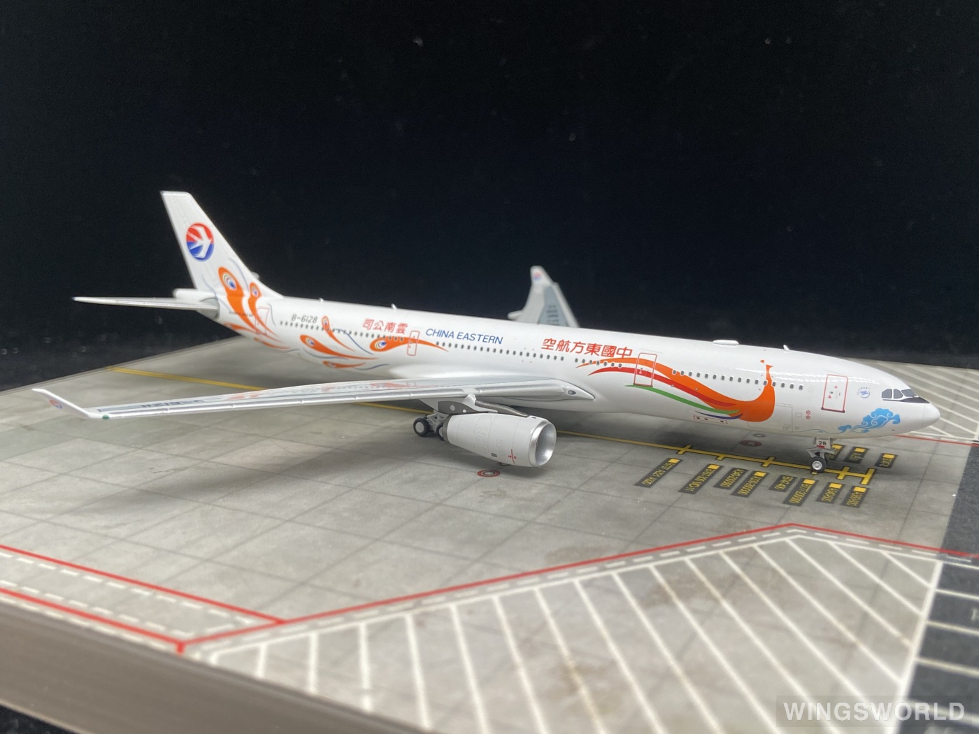 NGmodels 1:400 NG62072 China Eastern 中国东方航空 Airbus A330-300 B-6128