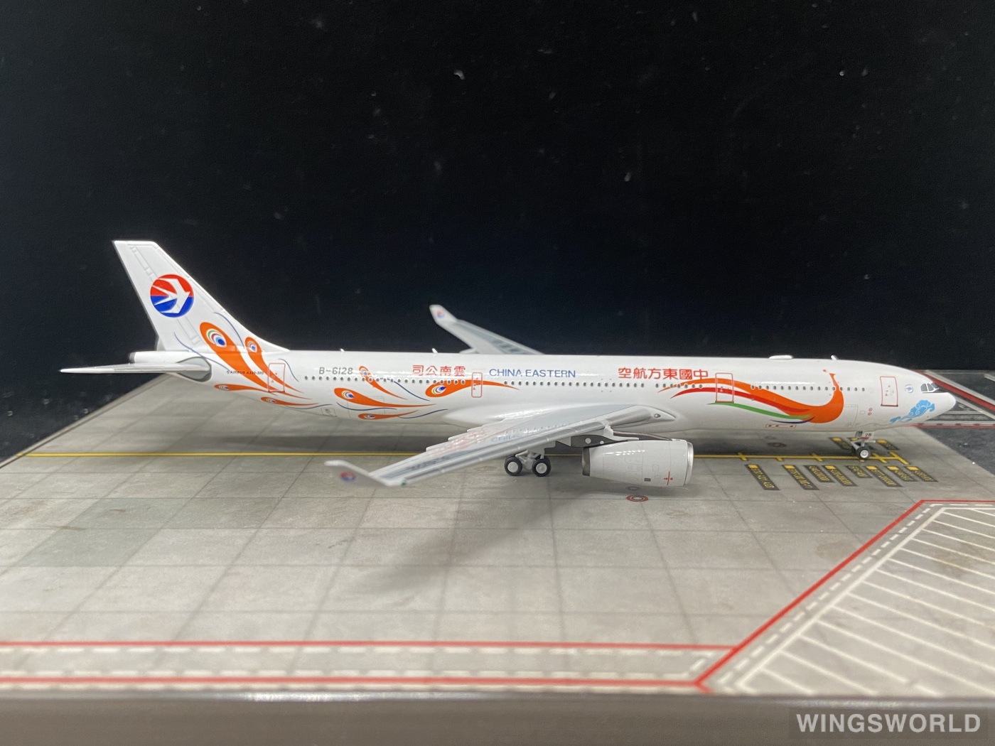 NGmodels 1:400 NG62072 China Eastern 中国东方航空 Airbus A330-300 B-6128