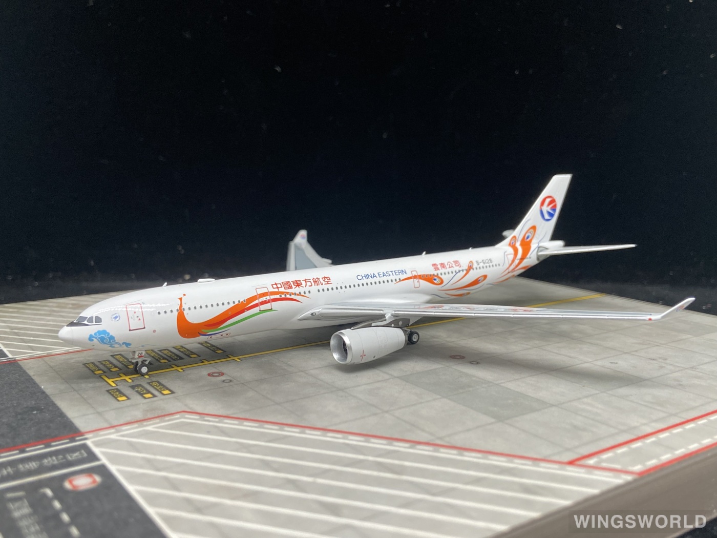 NGmodels 1:400 NG62072 China Eastern 中国东方航空 Airbus A330-300 B-6128