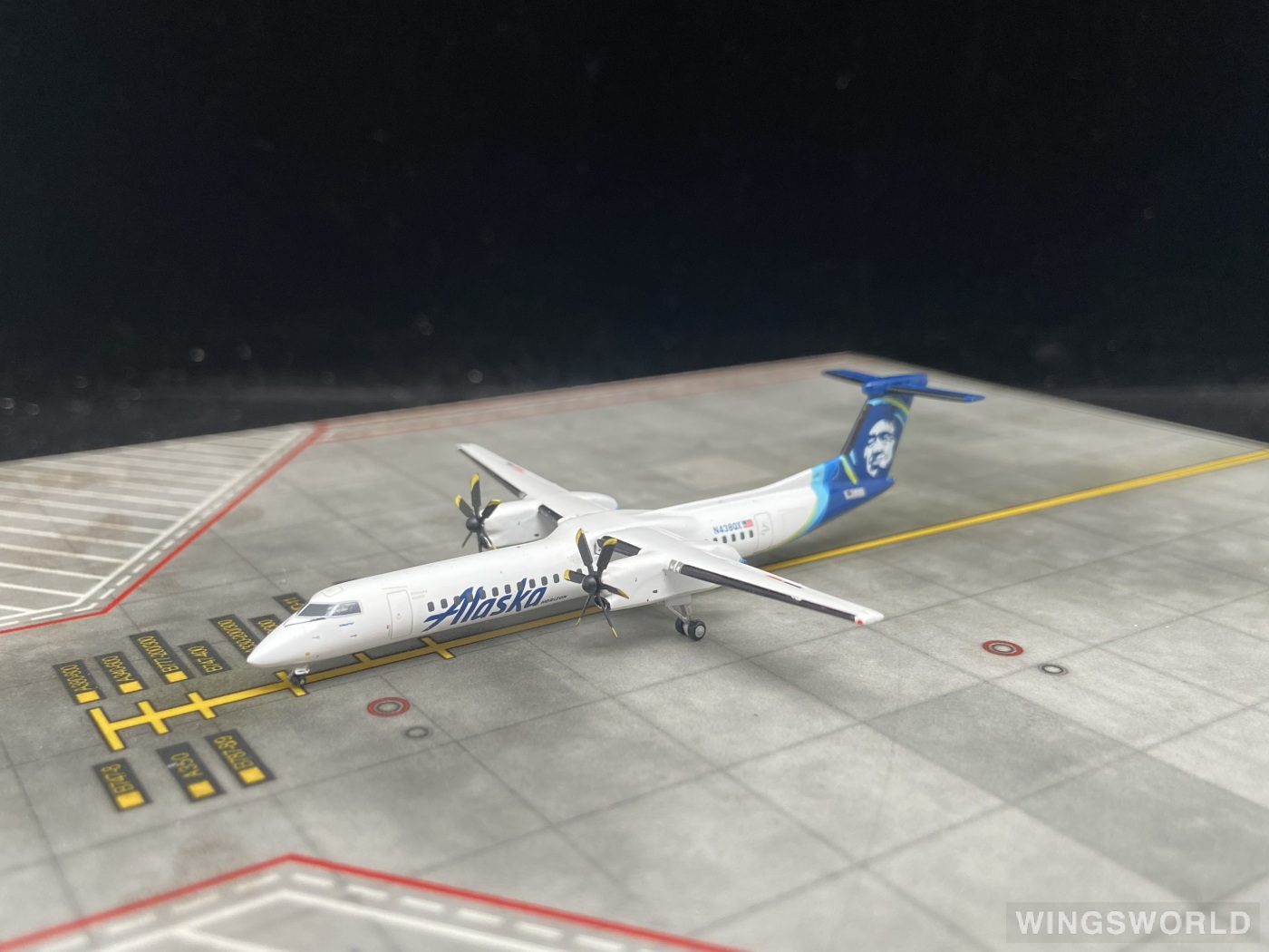 Geminijets 1:400 GJASA1760 Alaska Airlines 阿拉斯加航空 Bombardier Dash 8-400 N438QX