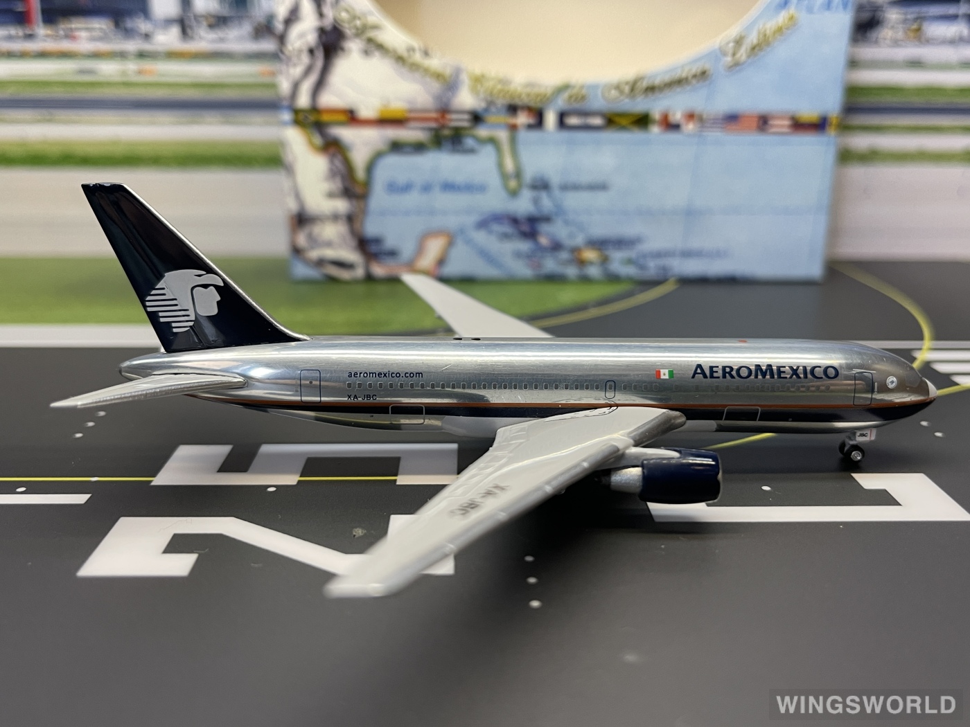 AeroClassics 1:400 AC419445 Aeroméxico 墨西哥国际航空 Boeing 767-200ER XA-JBC