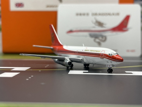 JC Wings 1:400 McDonnell Douglas MD-11 China Airlines 中华