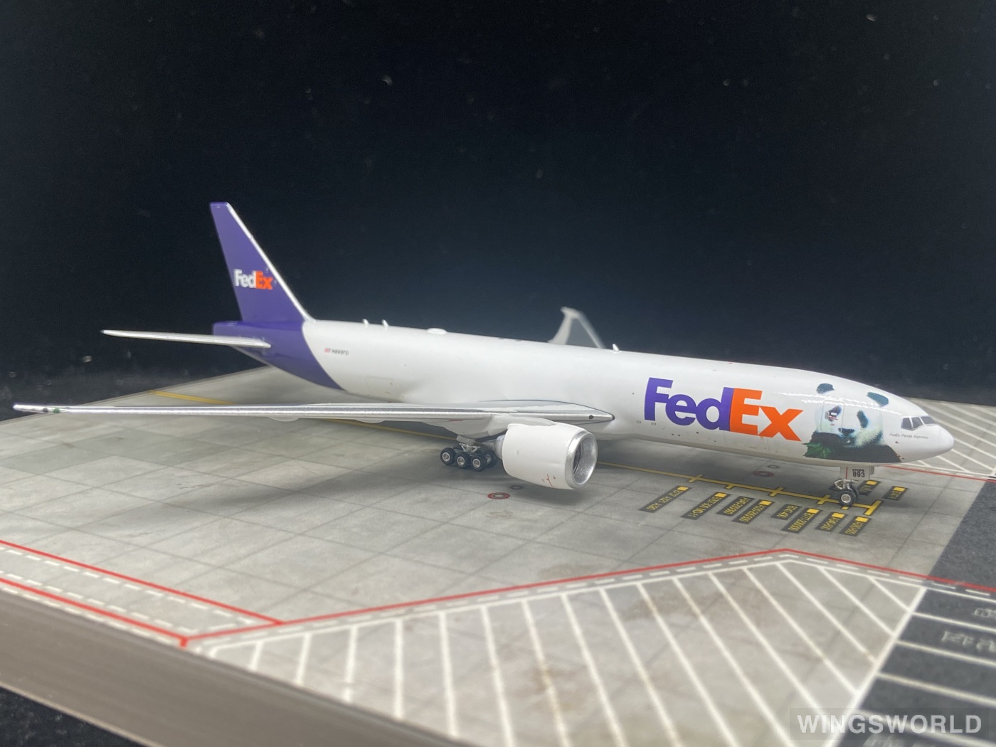 Phoenix 1:400 PH04625 FedEx 联邦快递 Boeing 777-200LR N893FD