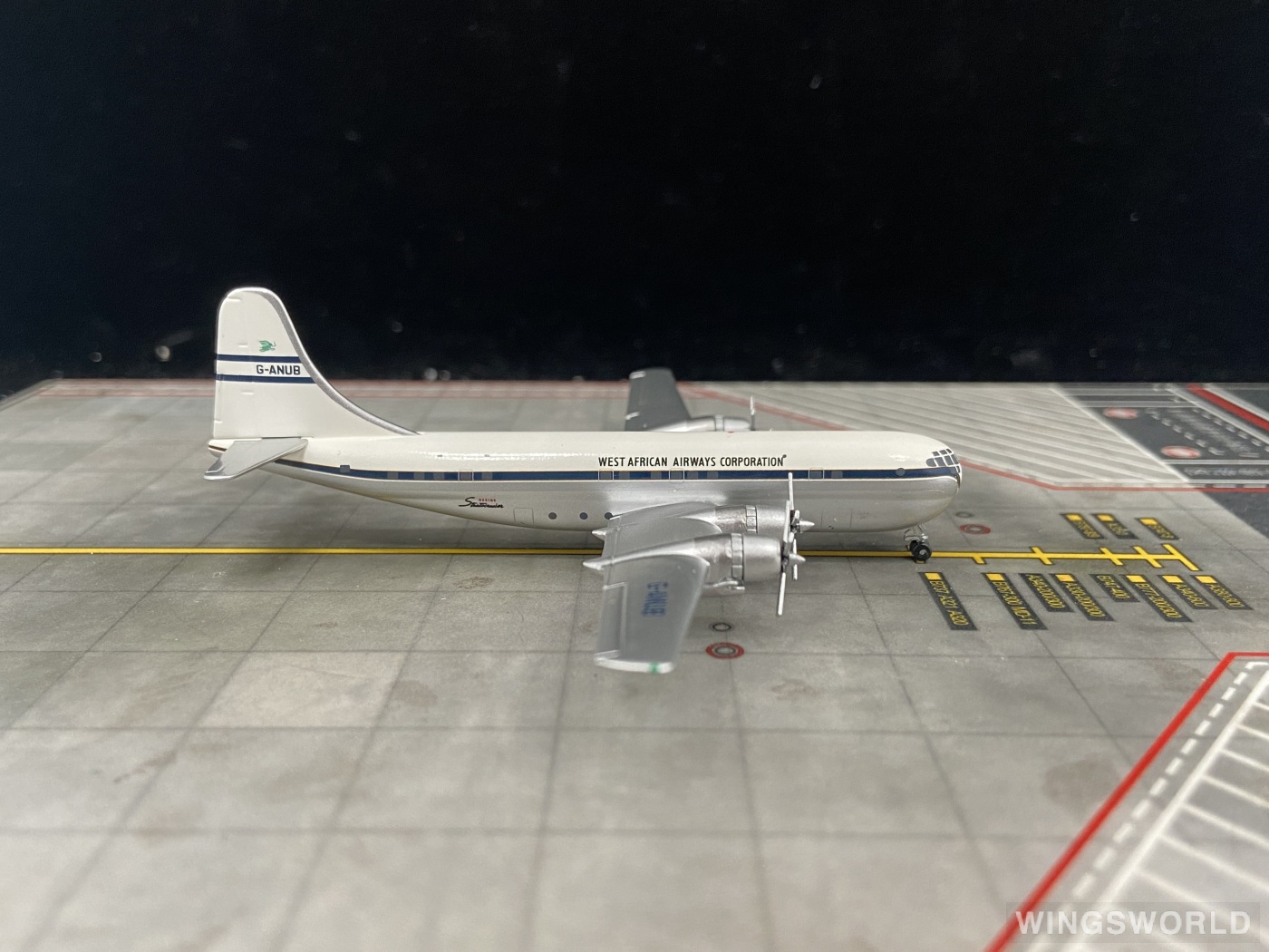 Herpa 1:500 506984 BOAC 英国海外航空 Boeing 377 G-ANUB