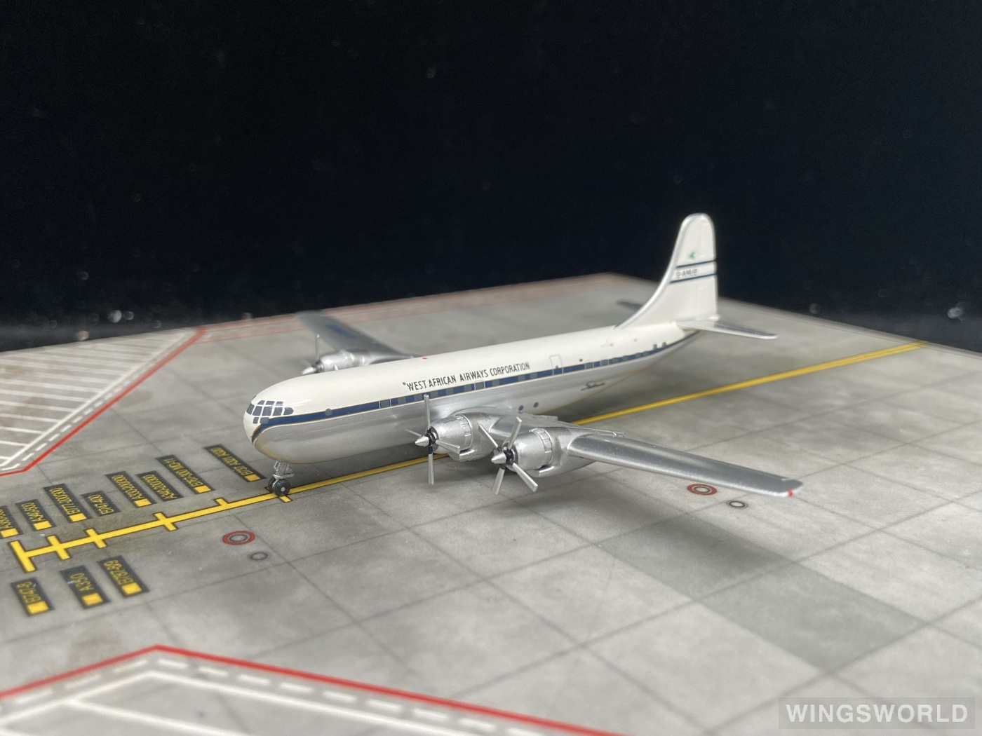 Herpa 1:500 506984 BOAC 英国海外航空 Boeing 377 G-ANUB