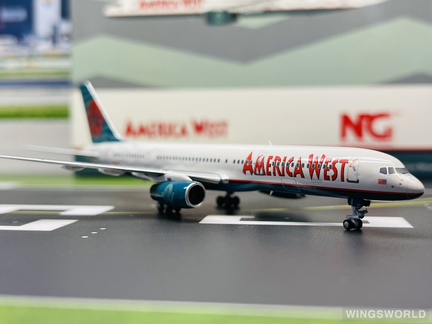 NGmodels 1:400 NG53087 America West Airlines 美西航空 Boeing 757-200 N913AW