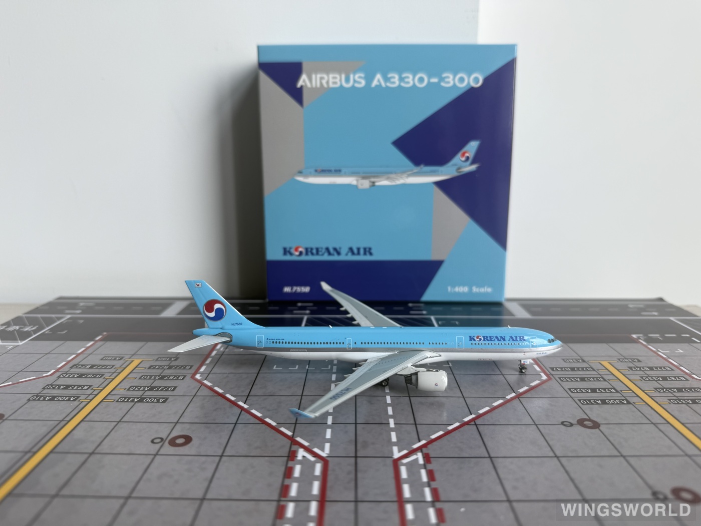 Phoenix 1:400 PH04612 Korean Air 大韩航空 Airbus A330-300 HL7550