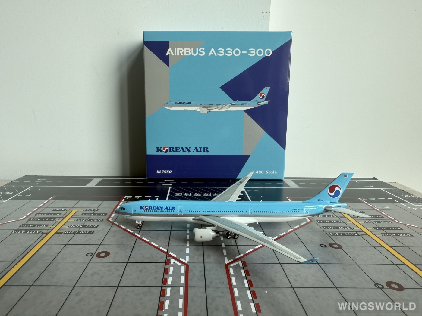Phoenix 1:400 PH04612 Korean Air 大韩航空 Airbus A330-300 HL7550