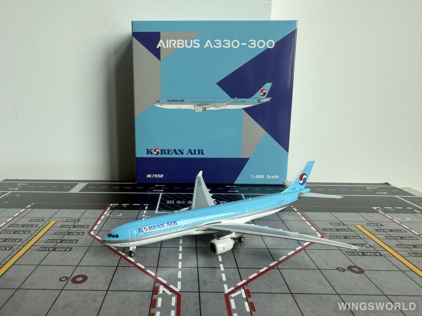 Phoenix 1:400 PH04612 Korean Air 大韩航空 Airbus A330-300 HL7550