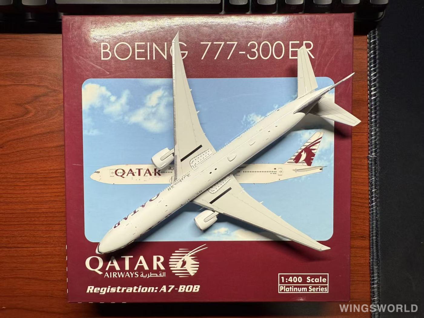 Phoenix 1:400 PH11738 Qatar 卡塔尔航空 Boeing 777-300ER A7-BOB