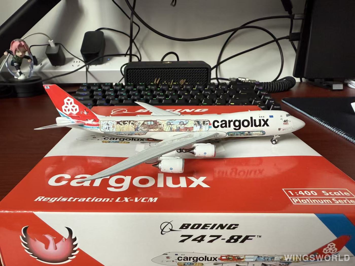 Phoenix 1:400 PH11328 Cargolux 卢森堡货运航空 Boeing 747-8F LX-VCM