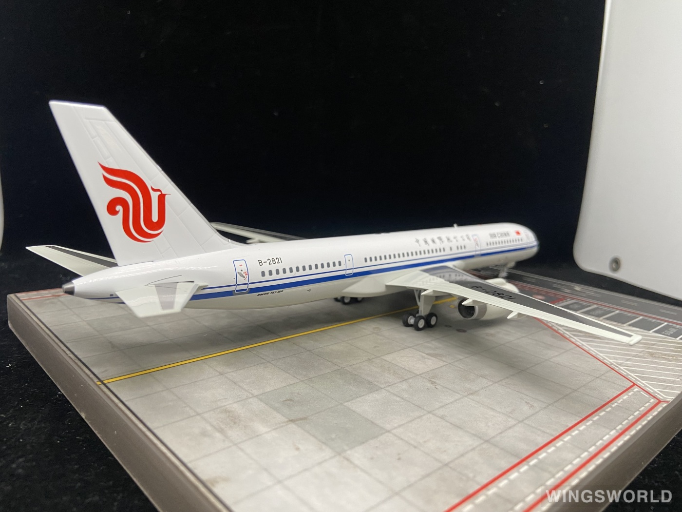 NGmodels 1:200 NG42010 Air China 中国国际航空 Boeing 757-200 B-2821