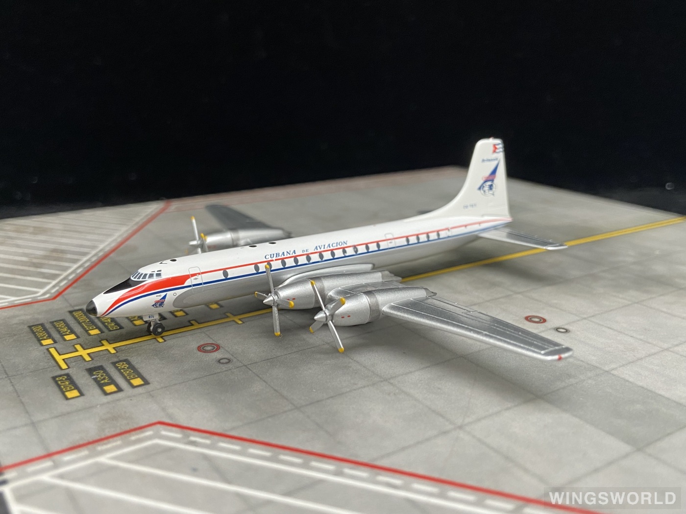 AeroClassics 1:400 ACCUT671 Cubana 古巴航空 Bristol 175 Britannia CU-T671