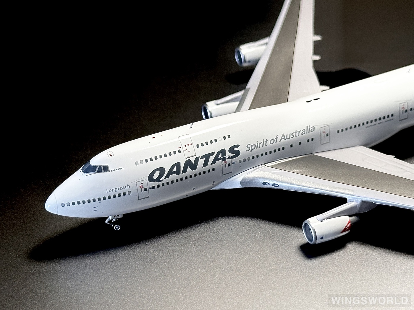 Geminijets 1:400 GJQFA1928 Qantas 澳洲航空 Boeing 747-400 VH-OEH