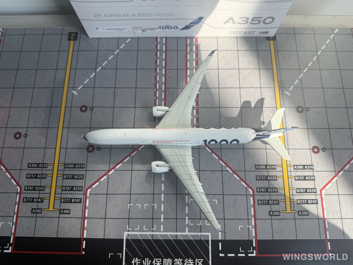 JC Wings 1:400 LH4355A Airbus 空中客车 Airbus A350-1000 F-WMIL