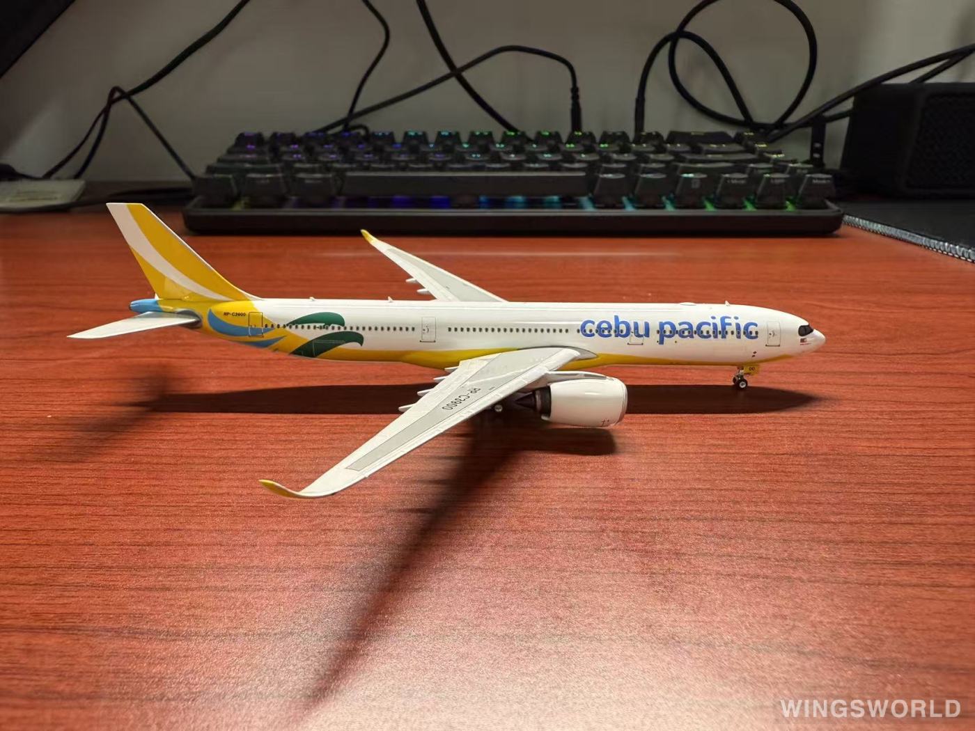 Phoenix 1:400 PH11723 Cebu Pacific Air 宿务太平洋航空 Airbus A330-900neo RP-C3900