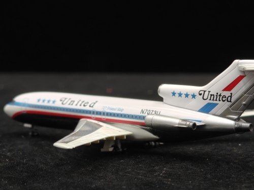 Phoenix 1:400 Boeing 737-800 Japan Airlines 日本航空PH04643 JA317J