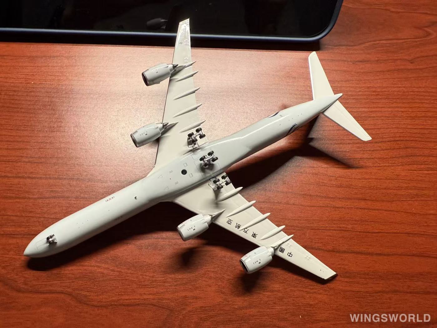 Phoenix 1:400 PH11931 China Eastern 中国东方航空 Airbus A340-600 B-6053