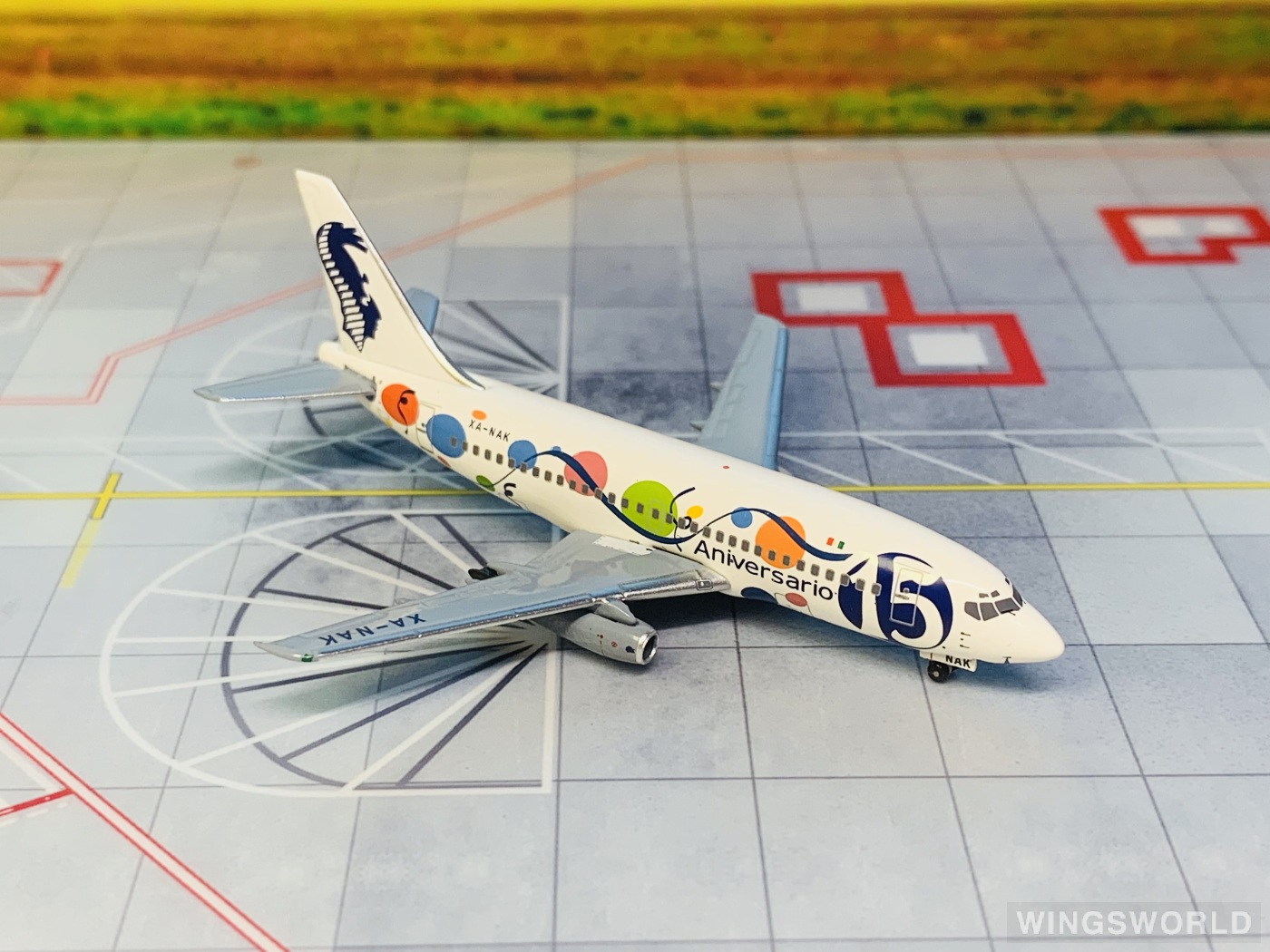 AeroClassics 1:400 EVA400NAK Aviacsa Boeing 737-200 XA-NAK