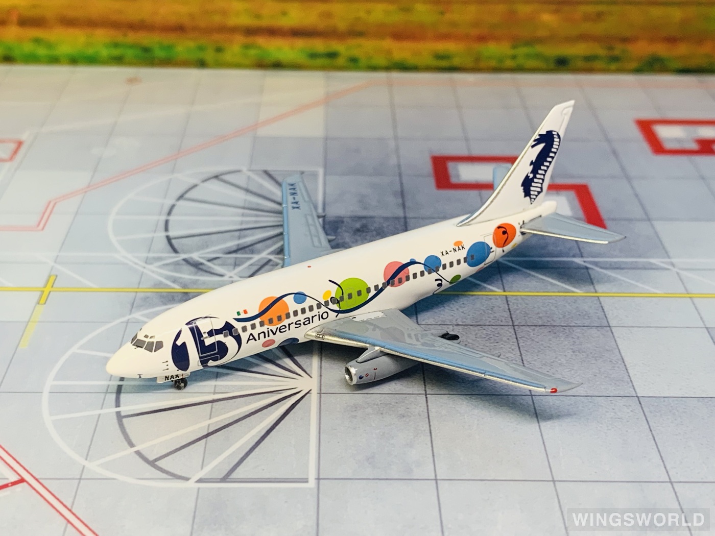 AeroClassics 1:400 EVA400NAK Aviacsa Boeing 737-200 XA-NAK