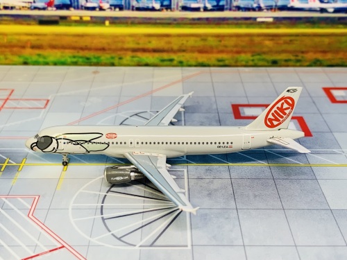 Niki 尼基航空 Airbus A320 OE-LEA  AC19123 AeroClassics 1:400