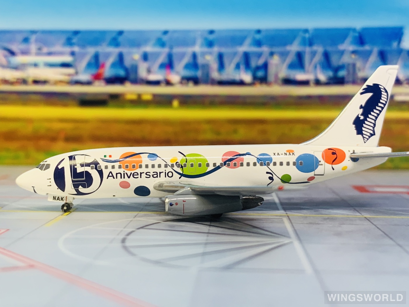 AeroClassics 1:400 EVA400NAK Aviacsa Boeing 737-200 XA-NAK