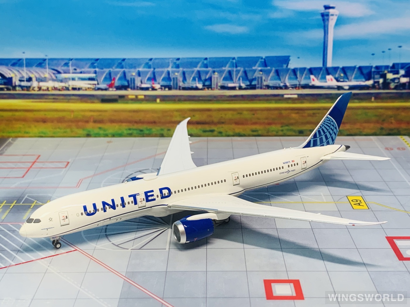 NGmodels 1:400 NG55040 United Airlines 美国联合航空 Boeing 787-9 N29975