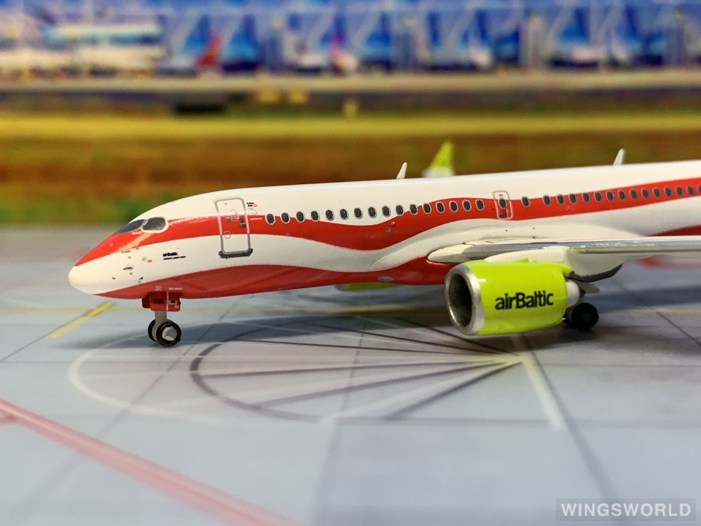 Geminijets 1:400 GJBTI1839 airBaltic 波罗的海航空 Airbus A220-300 YL-CSL
