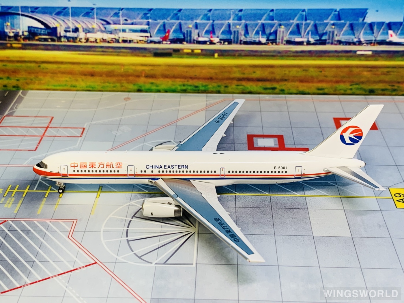 Creating Dreams Wings 1:400 CW24009 China Eastern 中国东方航空 Boeing 767-300 B-5001