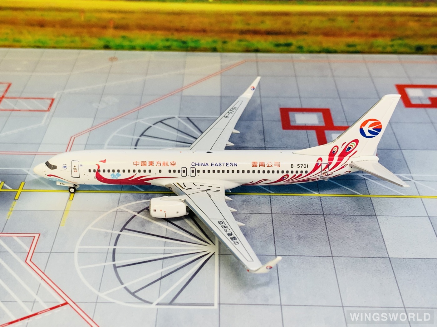 AeroPolaris 1:400 HA7380023 China Eastern 中国东方航空 Boeing 737-800 B-5701