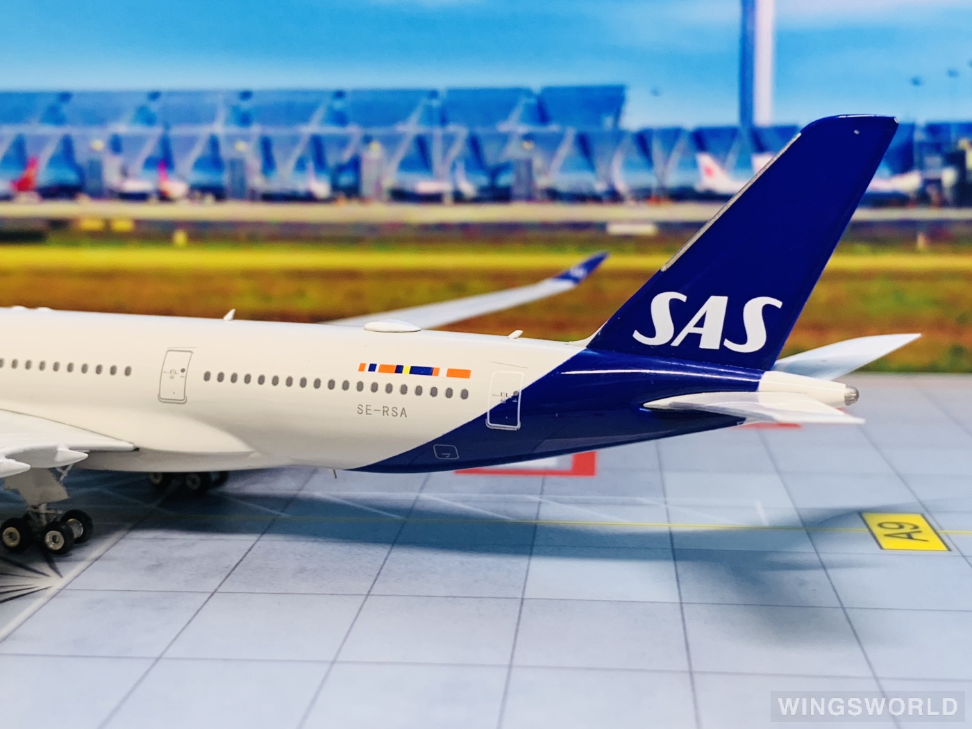 Phoenix 1:400 PH11581 SAS 北欧航空 Airbus A350-900 SE-RSA
