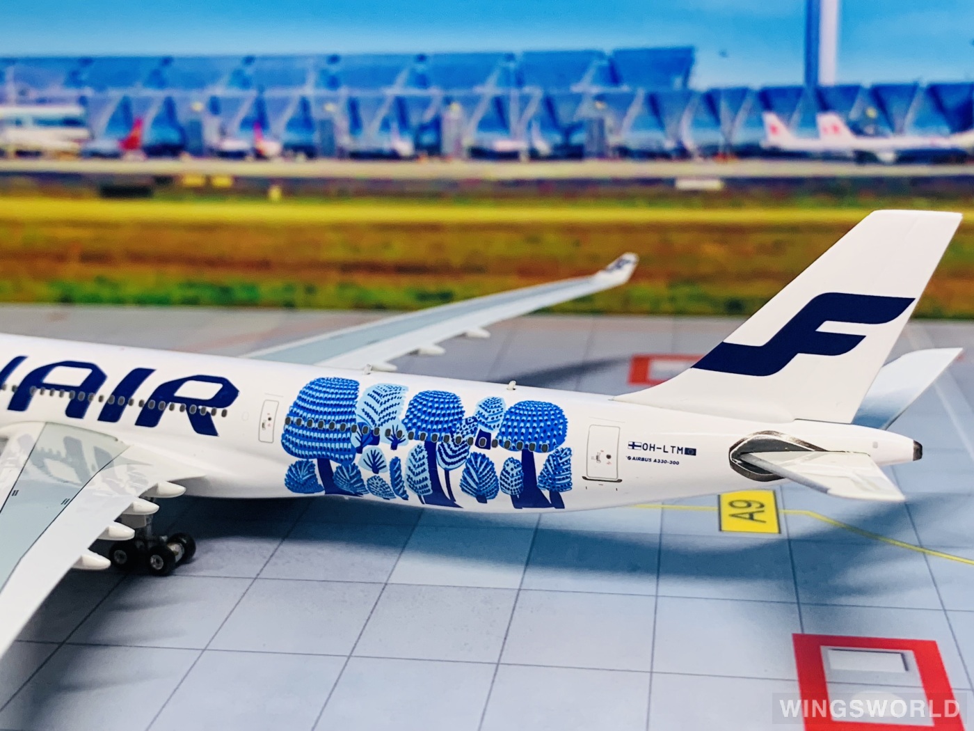 Phoenix 1:400 PH10785 Finnair 芬兰航空 Airbus A330-300 OH-LTM