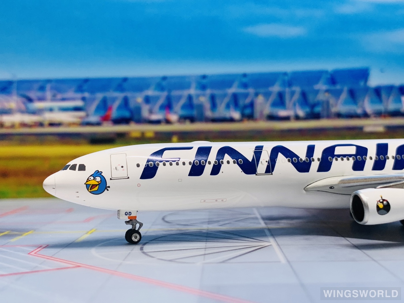 Phoenix 1:400 PH10561 Finnair 芬兰航空 Airbus A340-300 OH-LQD