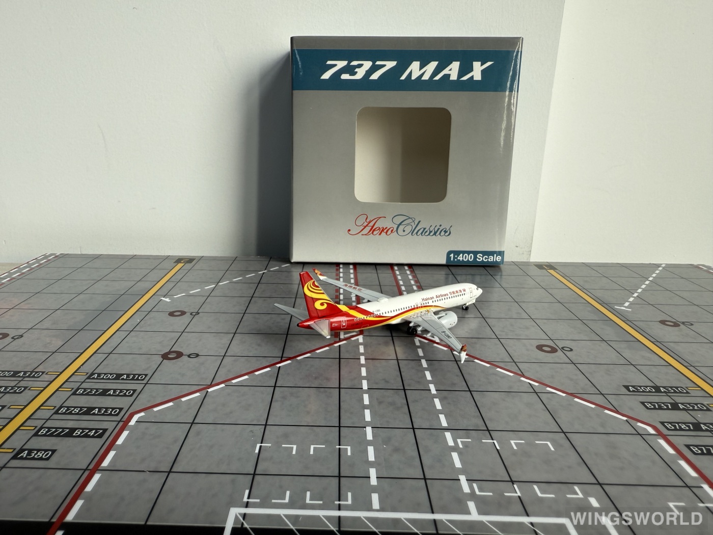 AeroClassics 1:400 AC19283 Hainan Airlines 海南航空 Boeing 737 MAX 8 B-1390