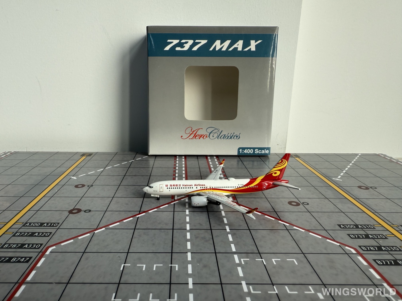 AeroClassics 1:400 AC19283 Hainan Airlines 海南航空 Boeing 737 MAX 8 B-1390