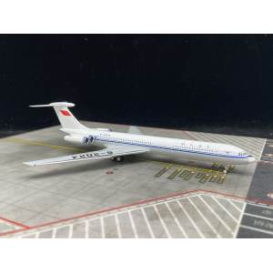 CAAC 中国民航 Ilyushin Il-62 B-2024  PH12017 Phoenix 1:400