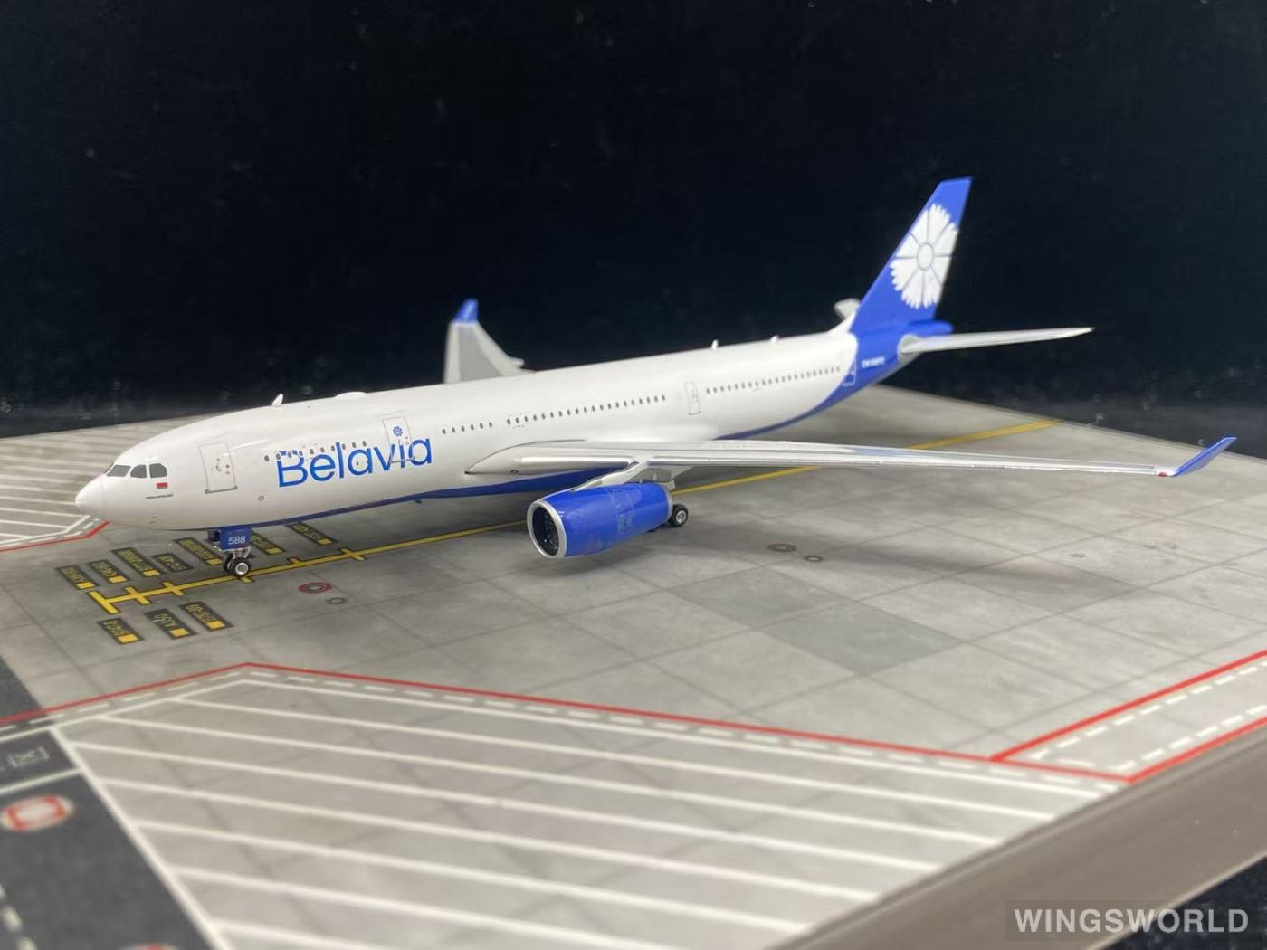 Phoenix 1:400 PH12022 Belavia 白俄罗斯航空 Airbus A330-200 EW-588PD