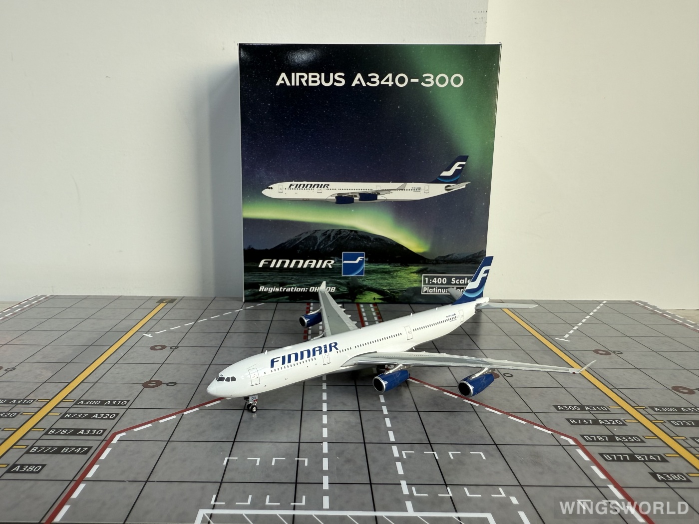 Phoenix 1:400 PH12024 Finnair 芬兰航空 Airbus A340-300 OH-LQB