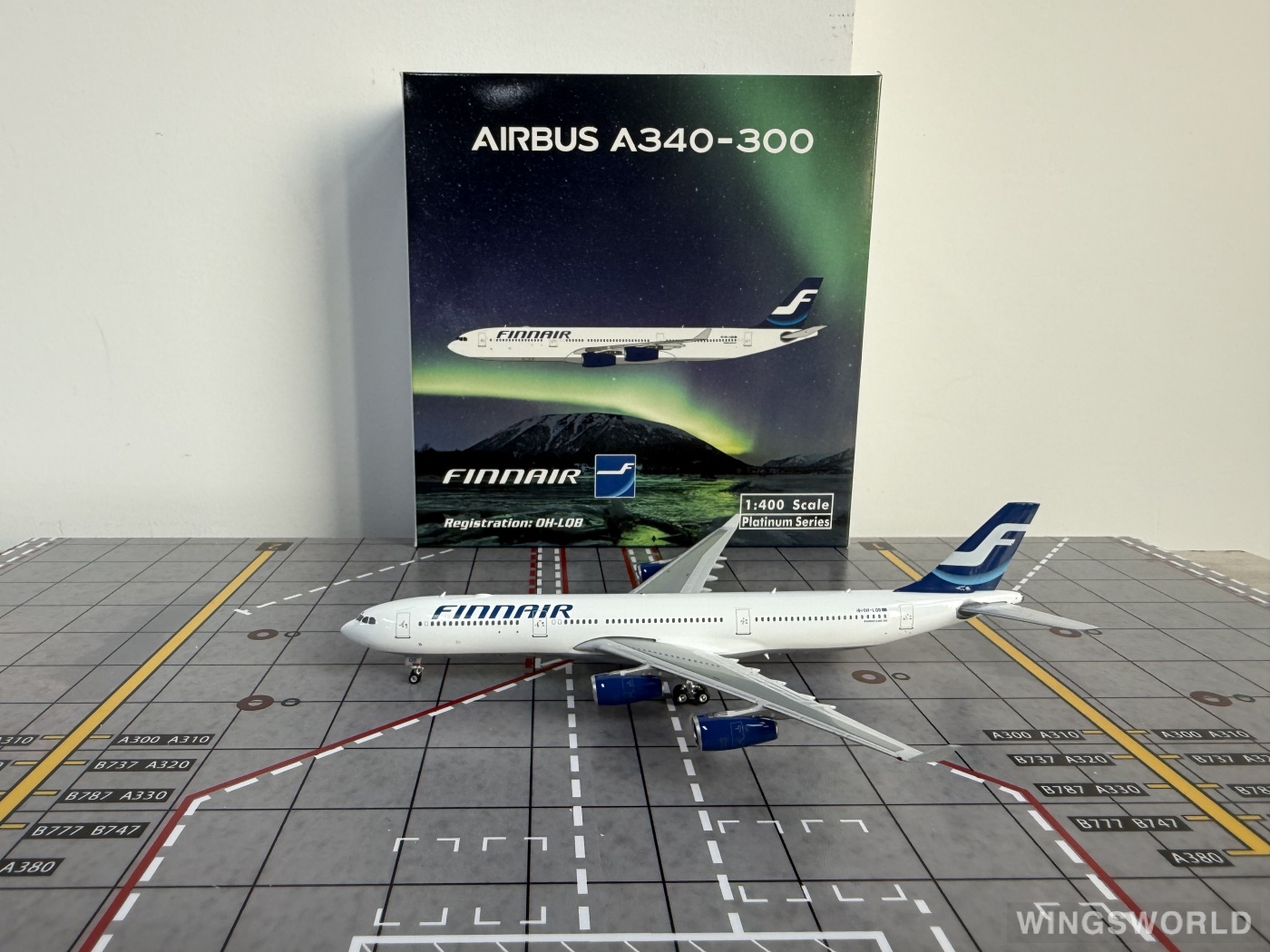 Phoenix 1:400 PH12024 Finnair 芬兰航空 Airbus A340-300 OH-LQB