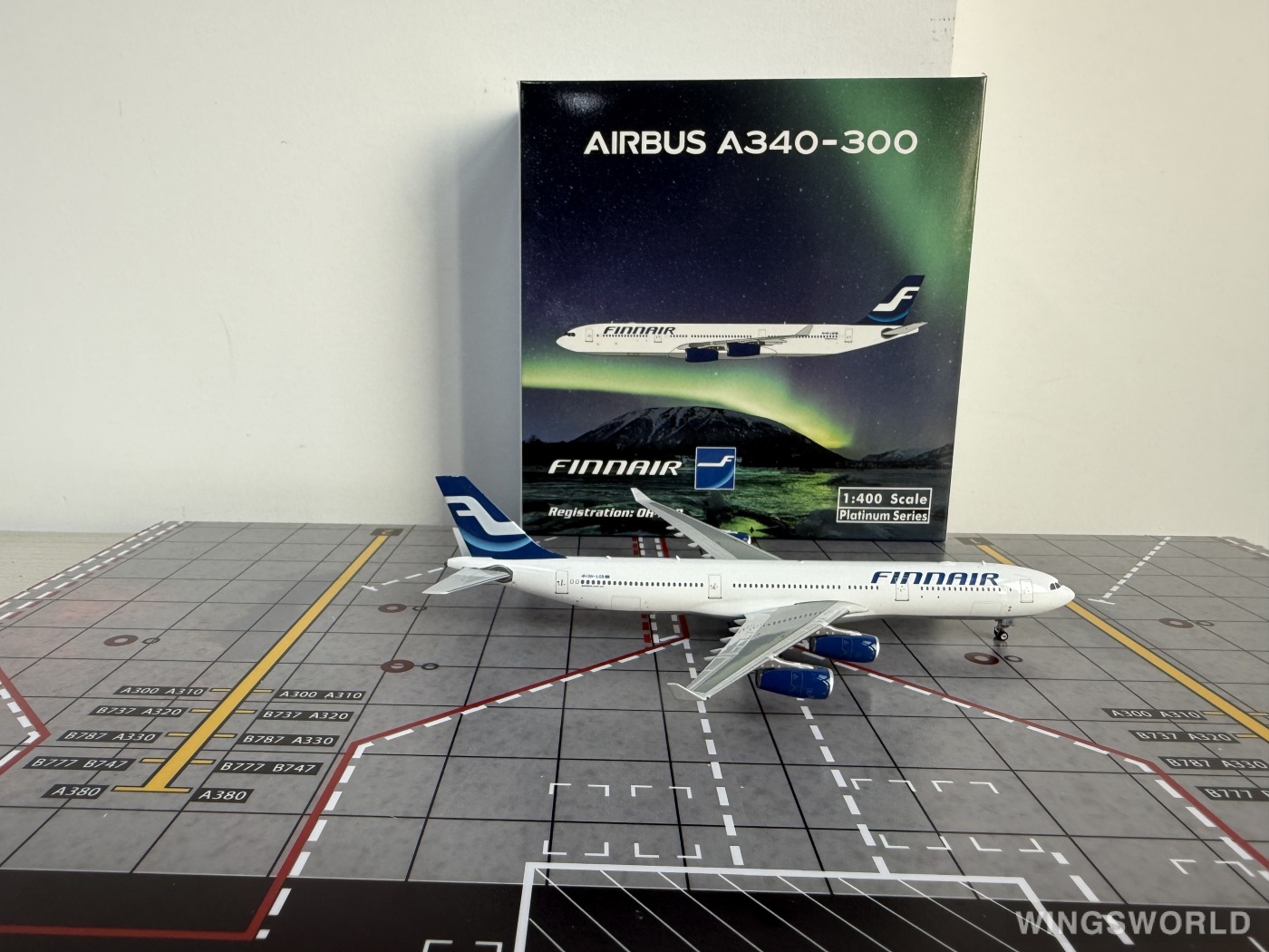Phoenix 1:400 PH12024 Finnair 芬兰航空 Airbus A340-300 OH-LQB